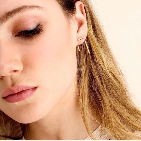 Gold 14k Gold Plated Geometric Bar Stud Earrings - Picture 2 of 4